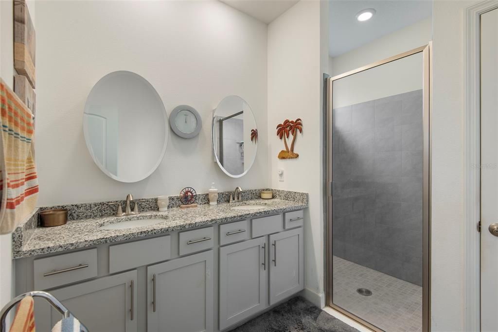 For Sale: $329,000 (3 beds, 2 baths, 1715 Square Feet)