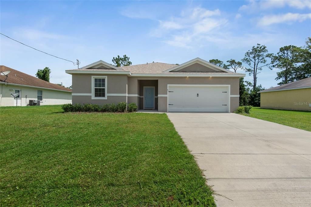 For Sale: $329,000 (3 beds, 2 baths, 1715 Square Feet)