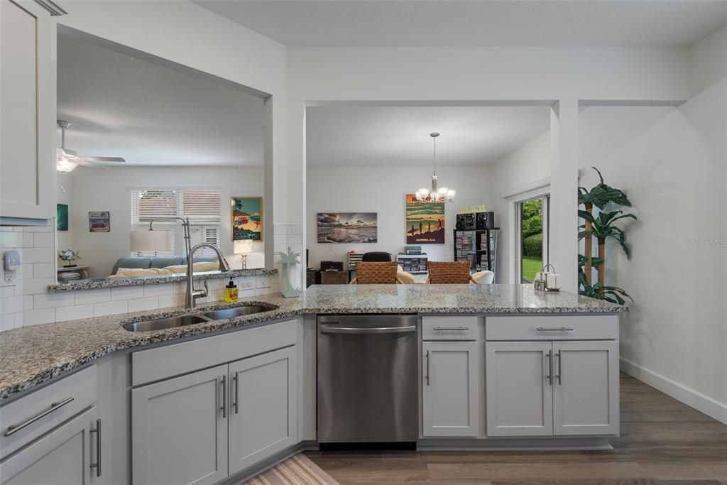 For Sale: $329,000 (3 beds, 2 baths, 1715 Square Feet)
