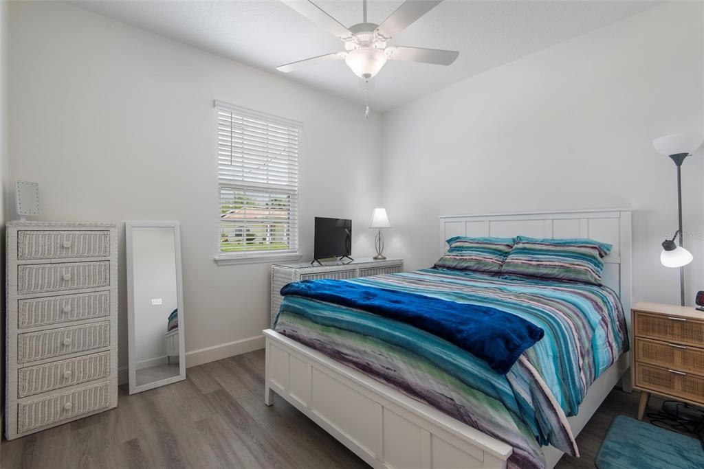 For Sale: $329,000 (3 beds, 2 baths, 1715 Square Feet)