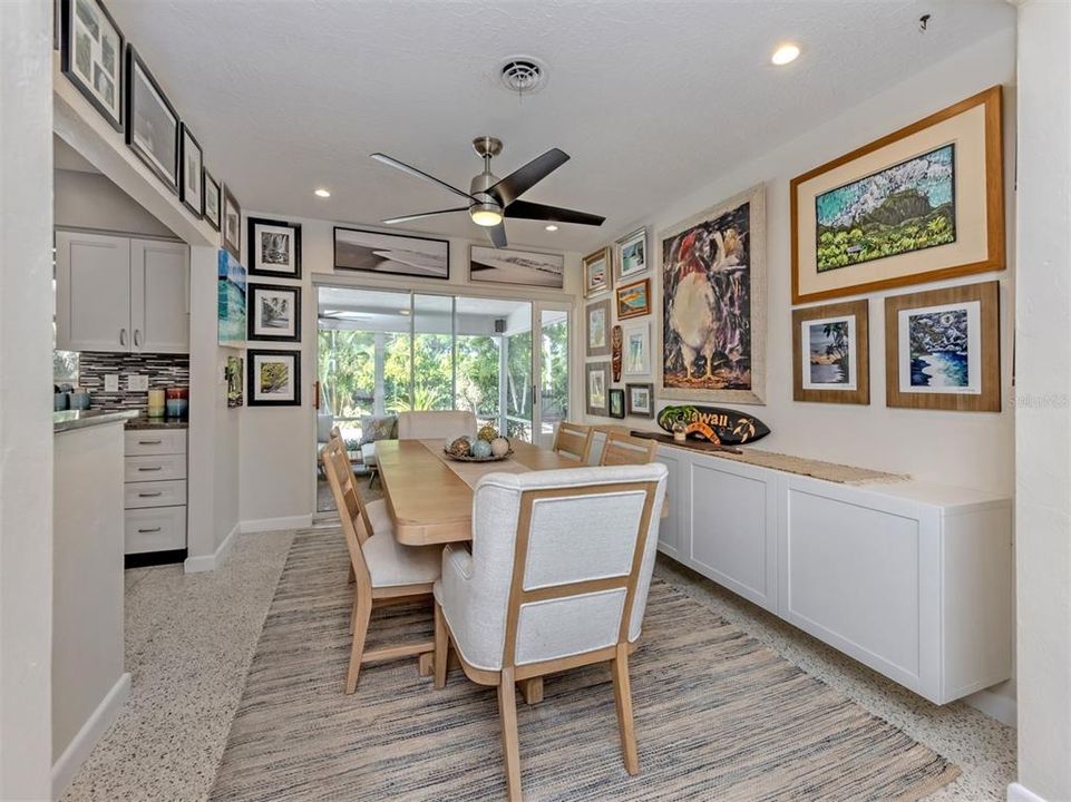 For Sale: $525,000 (2 beds, 2 baths, 1248 Square Feet)