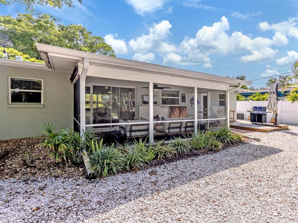 For Sale: $525,000 (2 beds, 2 baths, 1248 Square Feet)
