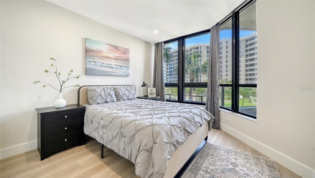 For Sale: $1,648,000 (2 beds, 2 baths, 1598 Square Feet)