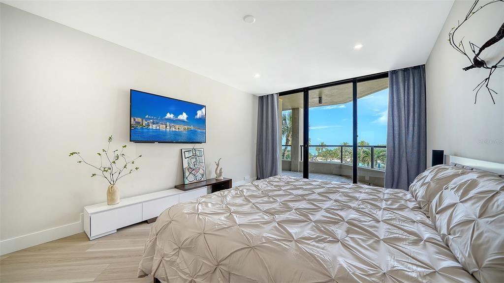 For Sale: $1,648,000 (2 beds, 2 baths, 1598 Square Feet)