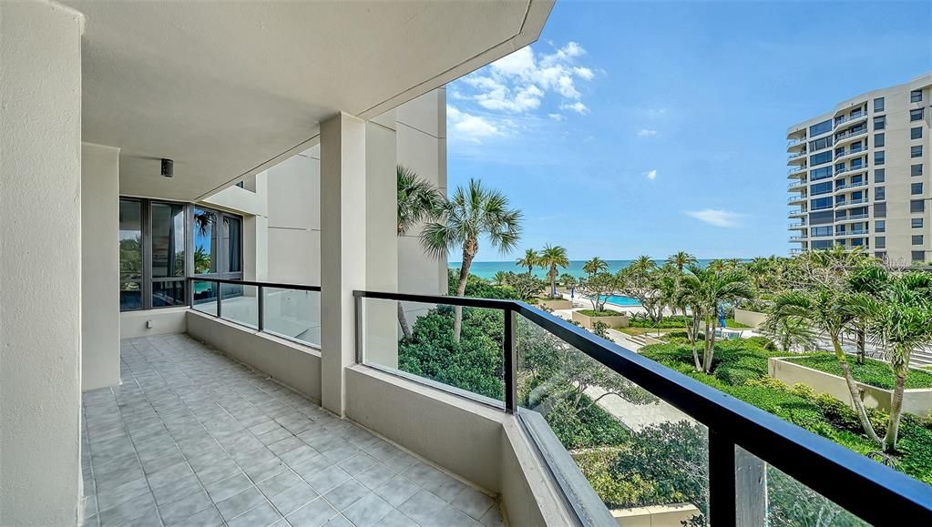 For Sale: $1,648,000 (2 beds, 2 baths, 1598 Square Feet)