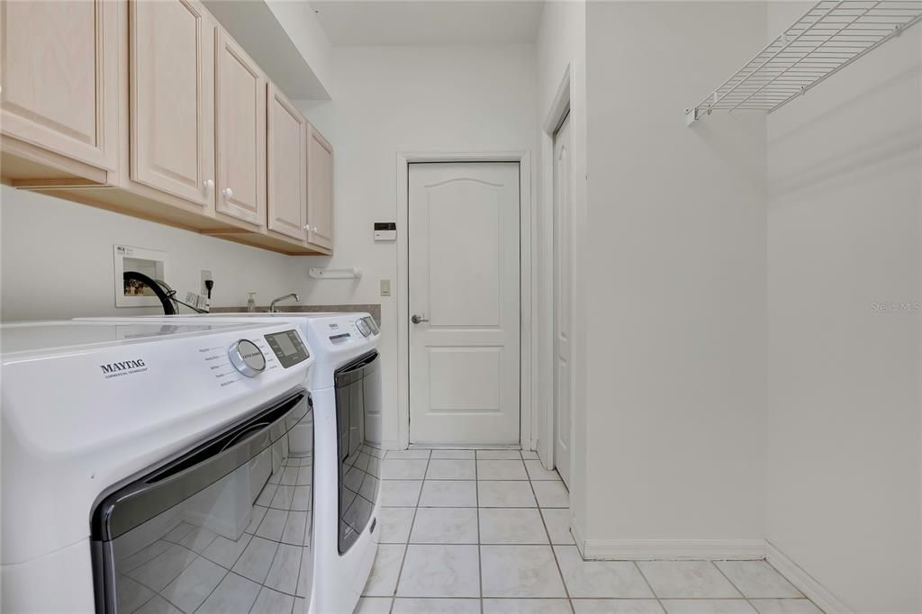 For Sale: $495,000 (3 beds, 2 baths, 2783 Square Feet)