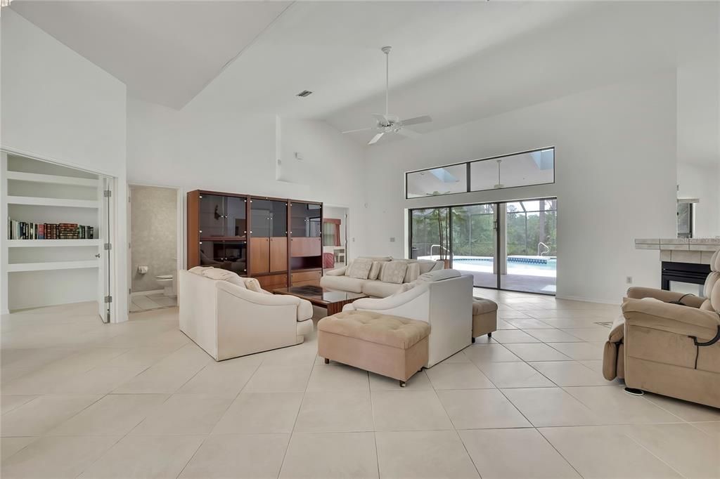 For Sale: $495,000 (3 beds, 2 baths, 2783 Square Feet)