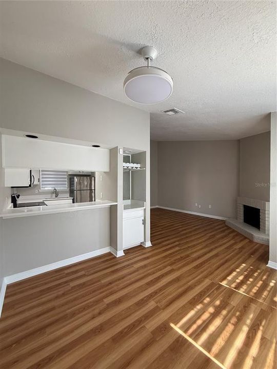 For Rent: $1,750 (2 beds, 2 baths, 1037 Square Feet)