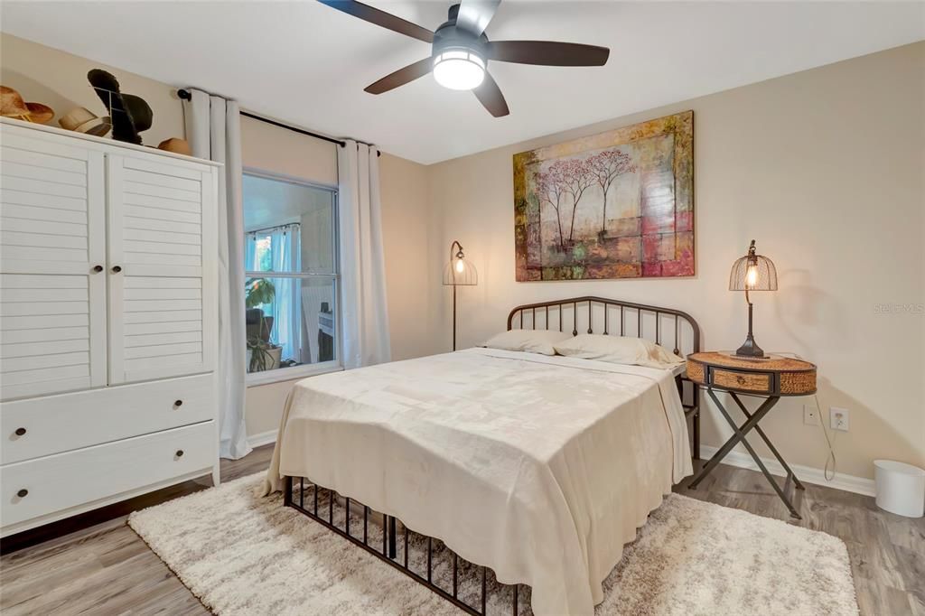 For Sale: $295,000 (3 beds, 2 baths, 1528 Square Feet)