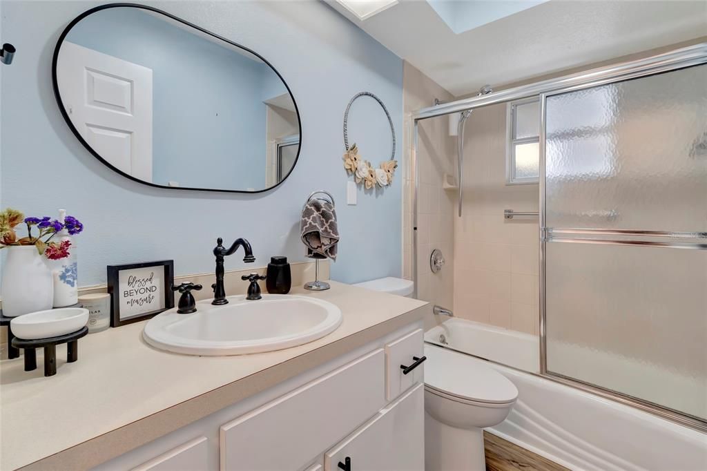 For Sale: $295,000 (3 beds, 2 baths, 1528 Square Feet)