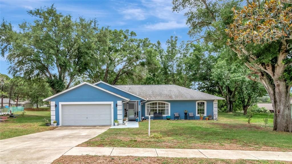 For Sale: $295,000 (3 beds, 2 baths, 1528 Square Feet)