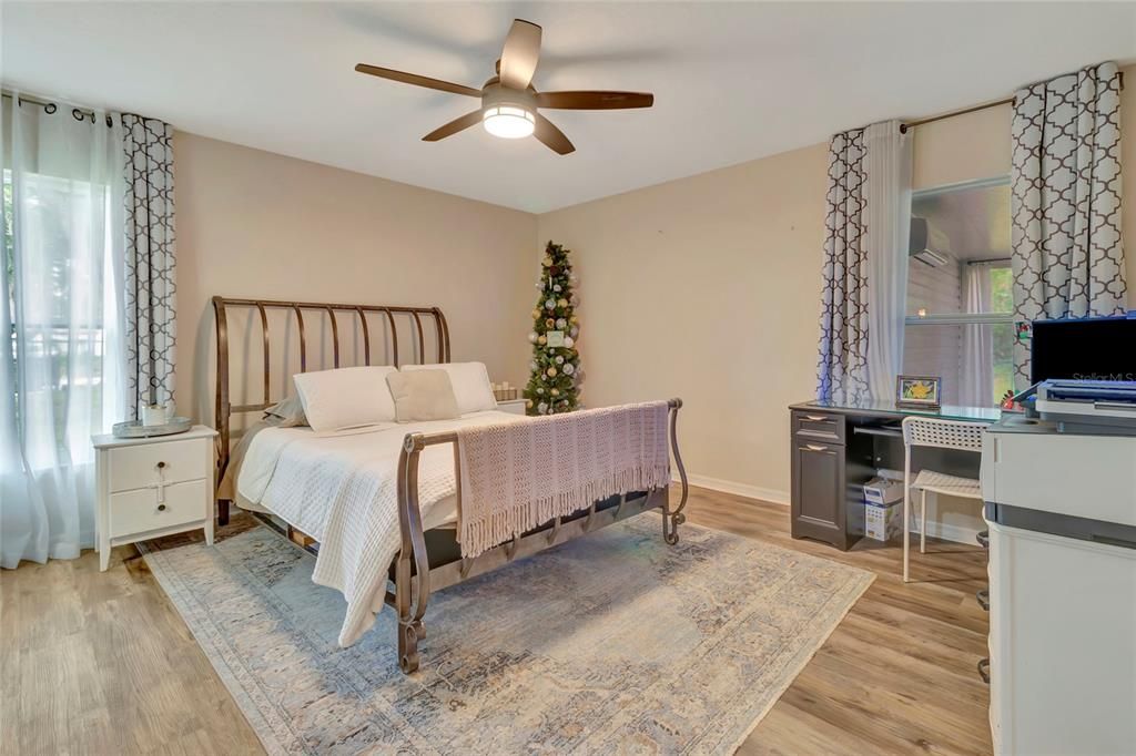 For Sale: $295,000 (3 beds, 2 baths, 1528 Square Feet)