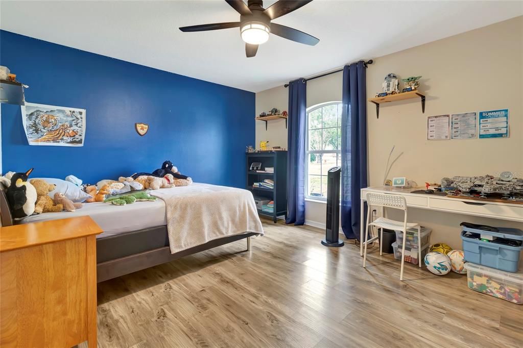 For Sale: $295,000 (3 beds, 2 baths, 1528 Square Feet)