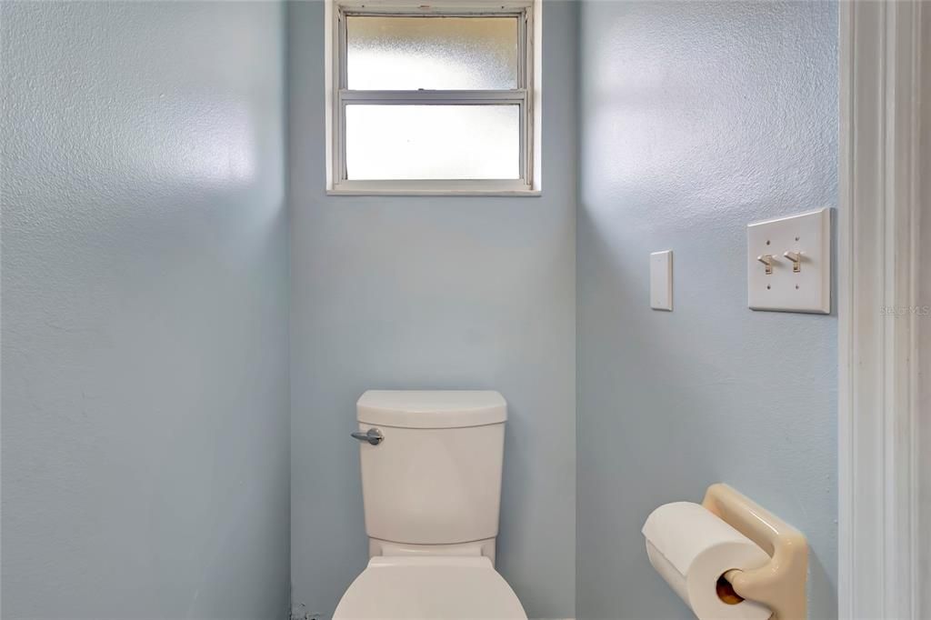 For Sale: $295,000 (3 beds, 2 baths, 1528 Square Feet)