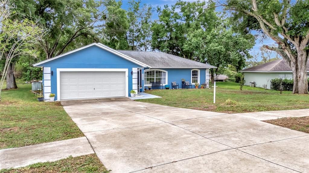 For Sale: $295,000 (3 beds, 2 baths, 1528 Square Feet)