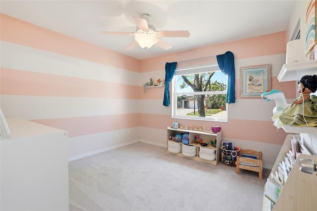 For Sale: $460,000 (3 beds, 2 baths, 1552 Square Feet)