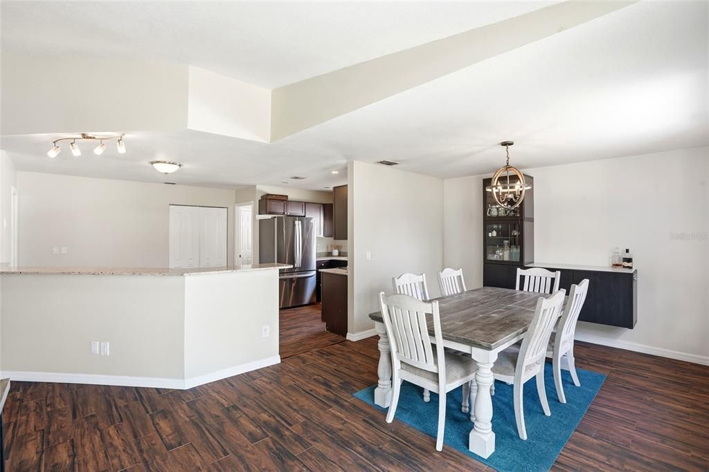For Sale: $460,000 (3 beds, 2 baths, 1552 Square Feet)