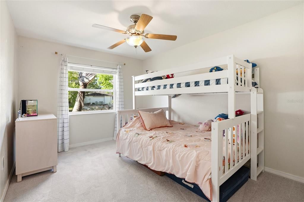 For Sale: $460,000 (3 beds, 2 baths, 1552 Square Feet)