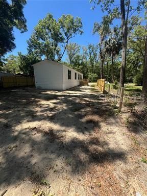For Sale: $169,900 (3 beds, 2 baths, 980 Square Feet)