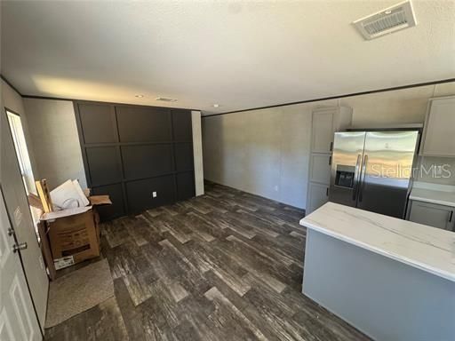 For Sale: $169,900 (3 beds, 2 baths, 980 Square Feet)