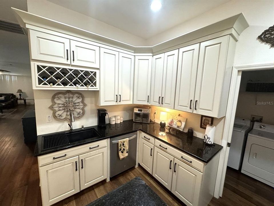 For Sale: $259,900 (3 beds, 2 baths, 1548 Square Feet)