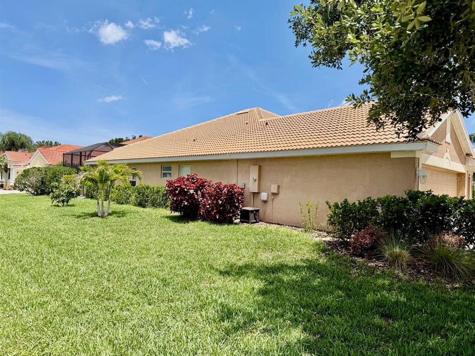 For Rent: $3,995 (4 beds, 3 baths, 2330 Square Feet)