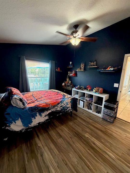 For Rent: $3,995 (4 beds, 3 baths, 2330 Square Feet)