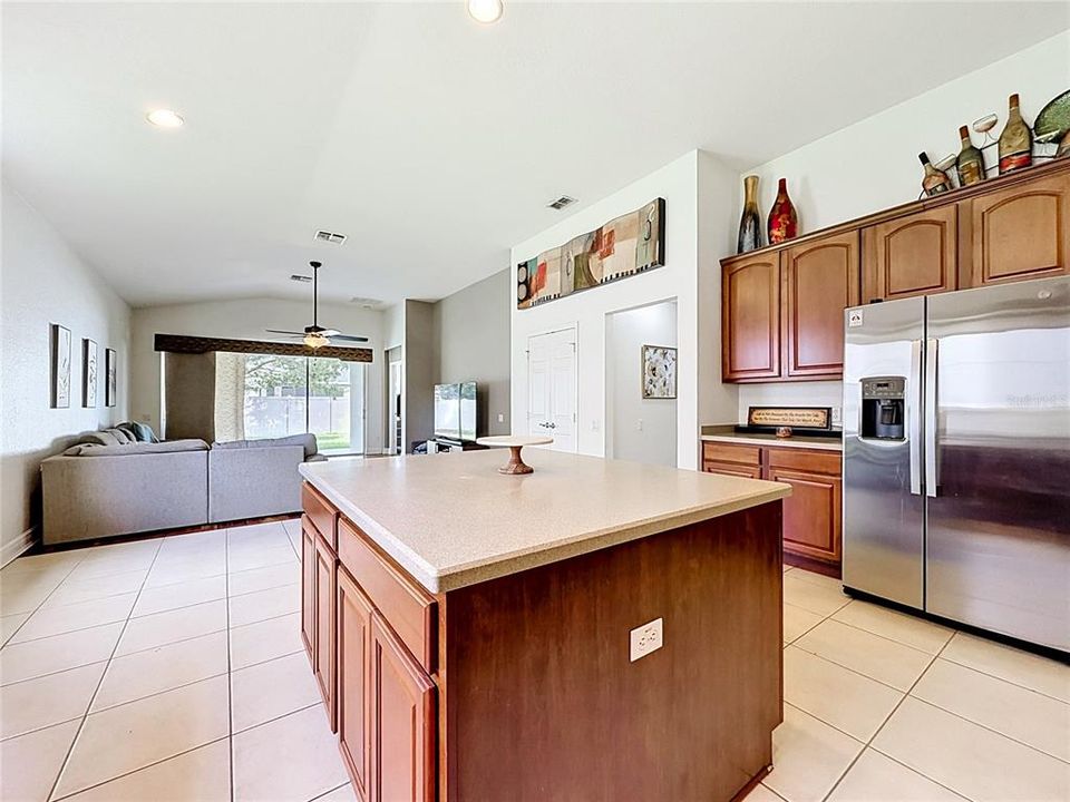 For Sale: $515,000 (4 beds, 2 baths, 2209 Square Feet)