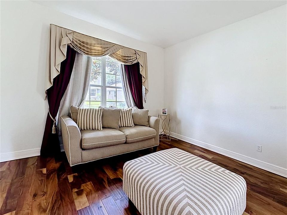 For Sale: $515,000 (4 beds, 2 baths, 2209 Square Feet)