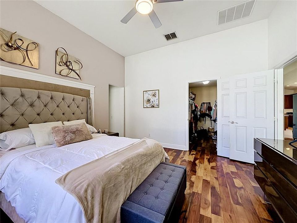For Sale: $515,000 (4 beds, 2 baths, 2209 Square Feet)