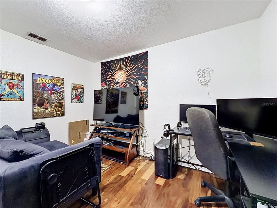 For Sale: $515,000 (4 beds, 2 baths, 2209 Square Feet)