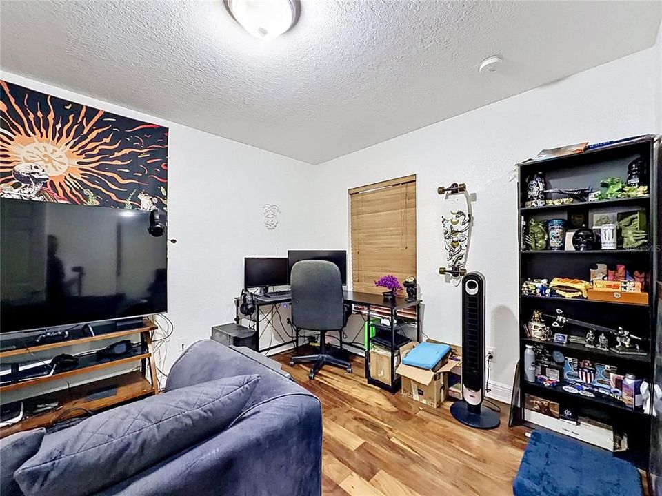 For Sale: $515,000 (4 beds, 2 baths, 2209 Square Feet)