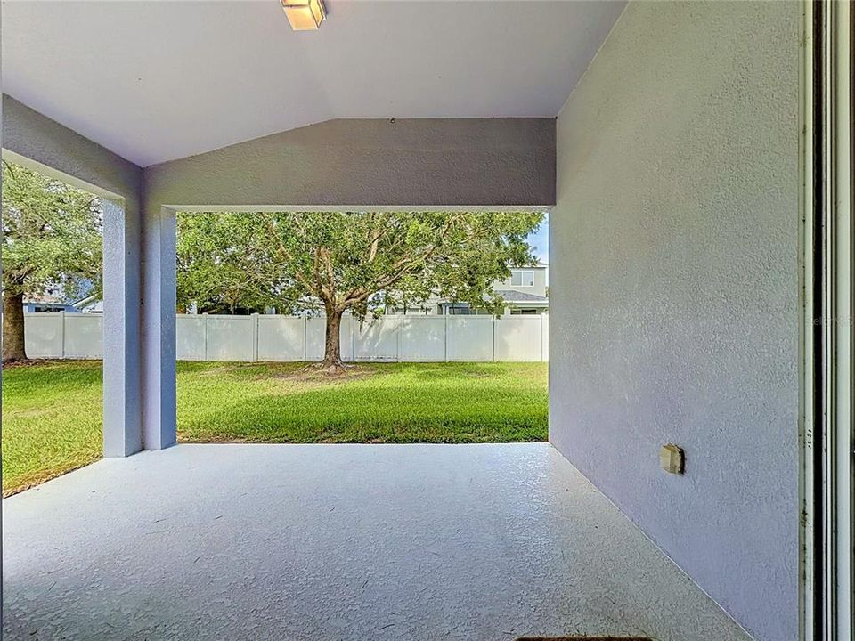 For Sale: $515,000 (4 beds, 2 baths, 2209 Square Feet)