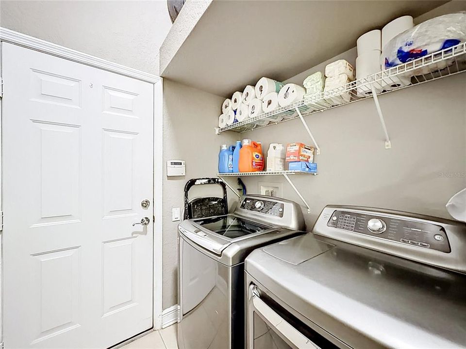 For Sale: $515,000 (4 beds, 2 baths, 2209 Square Feet)