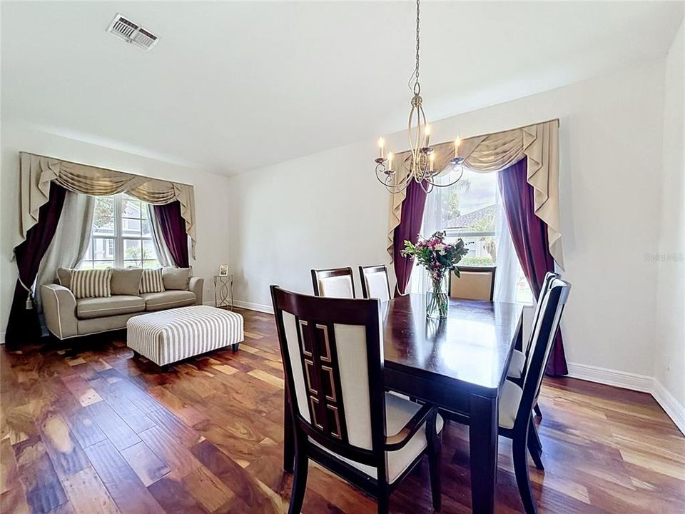 For Sale: $515,000 (4 beds, 2 baths, 2209 Square Feet)