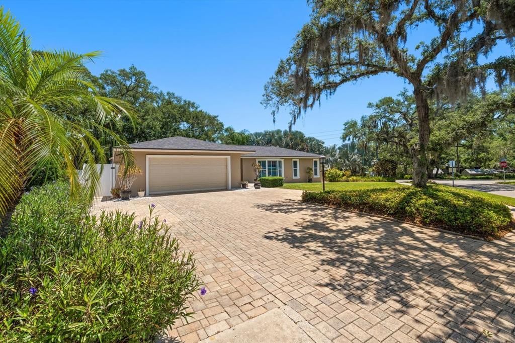 For Sale: $675,000 (3 beds, 2 baths, 1878 Square Feet)