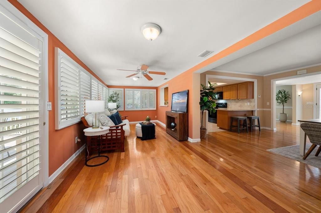 For Sale: $675,000 (3 beds, 2 baths, 1878 Square Feet)