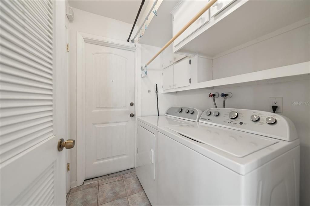 For Sale: $675,000 (3 beds, 2 baths, 1878 Square Feet)
