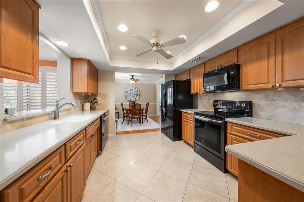For Sale: $675,000 (3 beds, 2 baths, 1878 Square Feet)