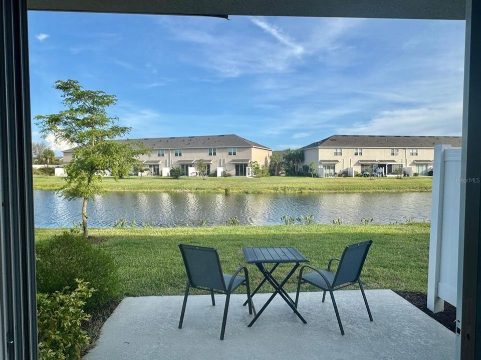 For Rent: $2,200 (3 beds, 2 baths, 1593 Square Feet)