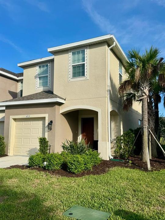 For Rent: $2,200 (3 beds, 2 baths, 1593 Square Feet)