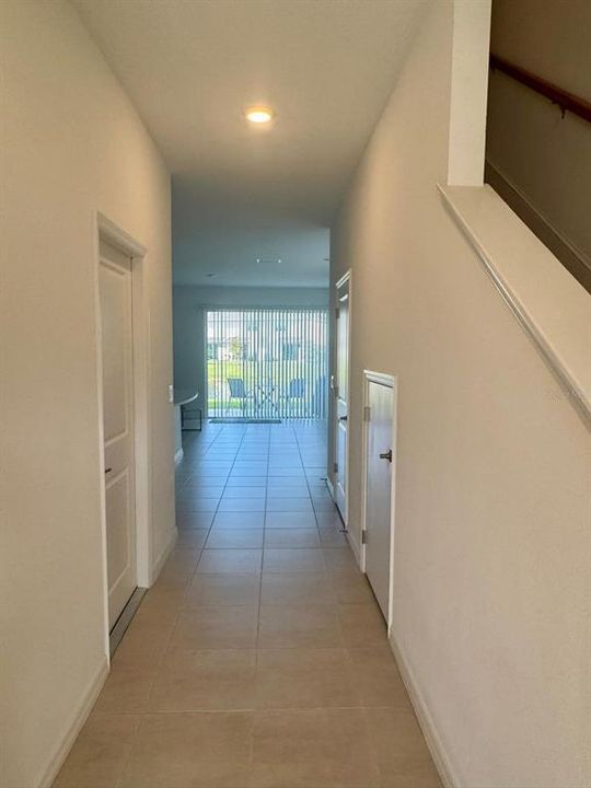 For Rent: $2,200 (3 beds, 2 baths, 1593 Square Feet)