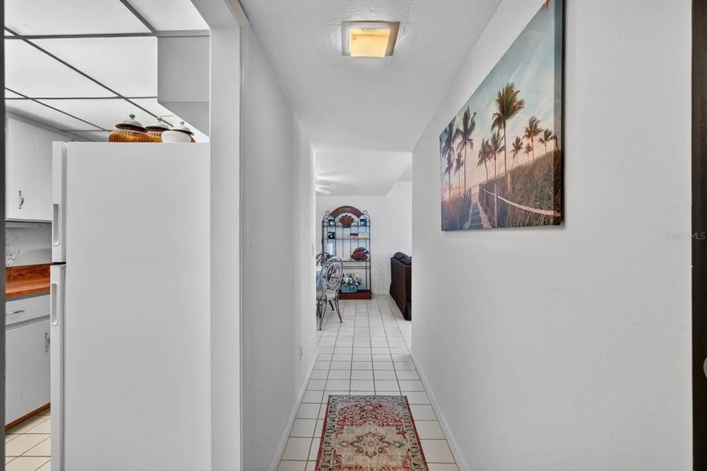 For Sale: $330,000 (1 beds, 1 baths, 1791 Square Feet)