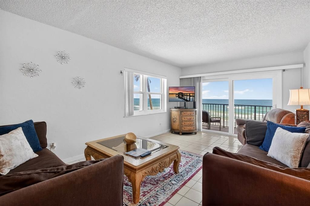 For Sale: $330,000 (1 beds, 1 baths, 1791 Square Feet)