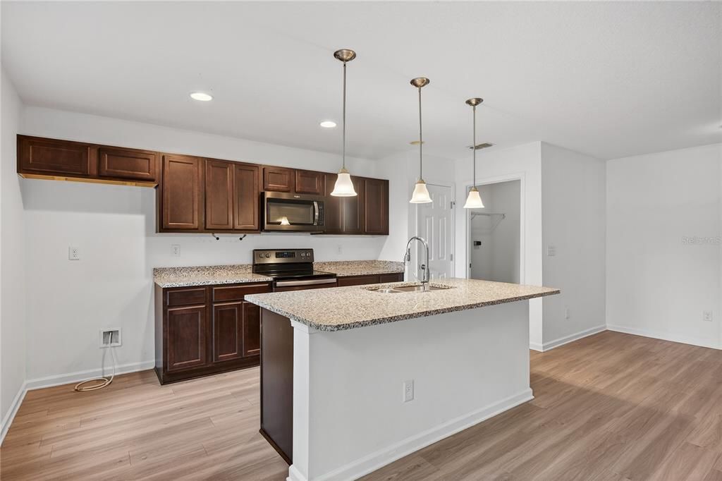 For Sale: $244,900 (3 beds, 2 baths, 1196 Square Feet)