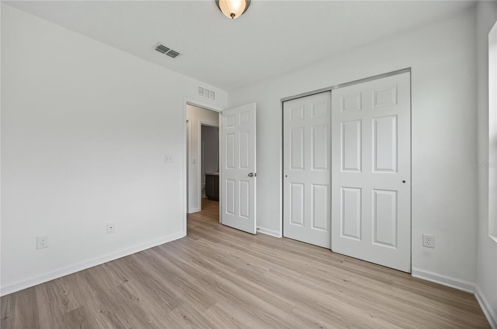 For Sale: $244,900 (3 beds, 2 baths, 1196 Square Feet)