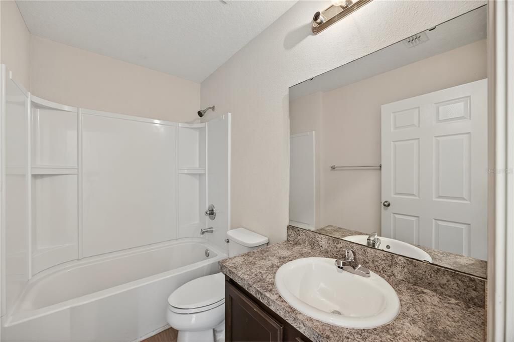 For Sale: $244,900 (3 beds, 2 baths, 1196 Square Feet)