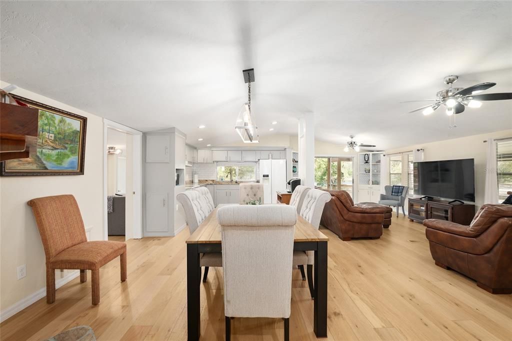 For Sale: $459,000 (3 beds, 3 baths, 1564 Square Feet)