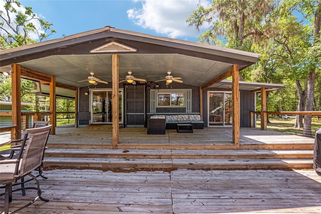 For Sale: $459,000 (3 beds, 3 baths, 1564 Square Feet)