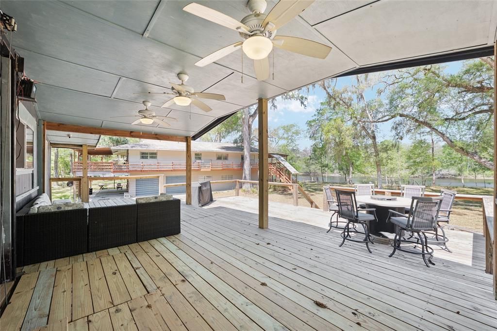 For Sale: $459,000 (3 beds, 3 baths, 1564 Square Feet)